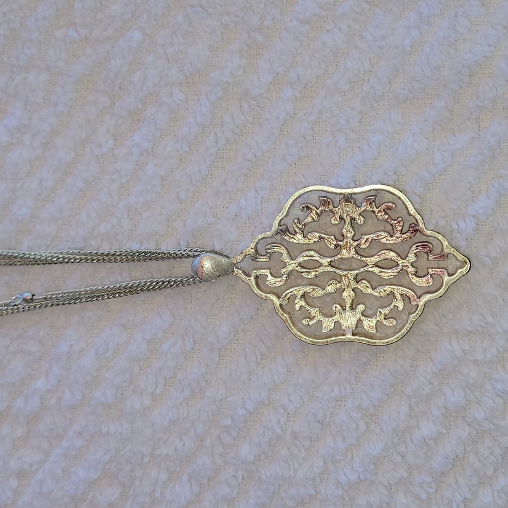 Lia Sophia Long Silver Pendent Necklace!!!